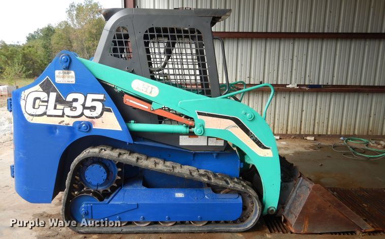 image for item EK9082 2011 IHI CL35 skid steer