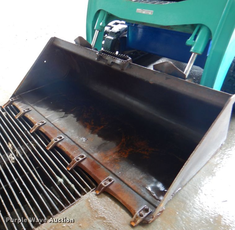 image for item EK9082 2011 IHI CL35 skid steer