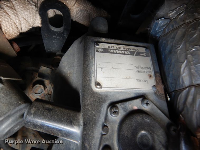 image for item EK9082 2011 IHI CL35 skid steer