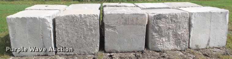 image for item EM9848 (10) concrete blocks