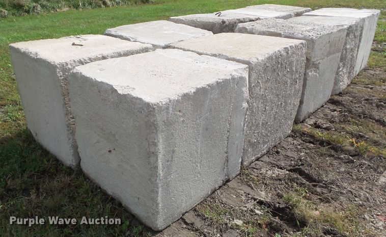 image for item EM9848 (10) concrete blocks