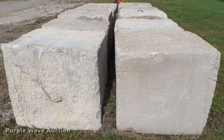 image for item EM9848 (10) concrete blocks