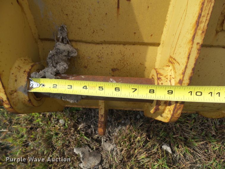 image for item EM9849 (2) Werk Brau backhoe buckets