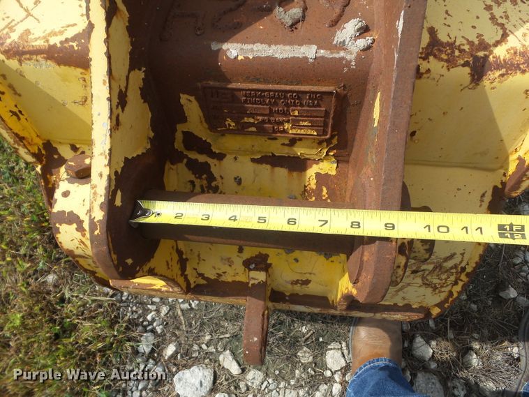 image for item EM9849 (2) Werk Brau backhoe buckets