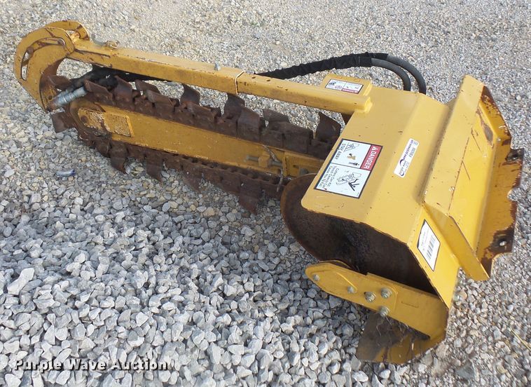 image for item FB9288 2015 Vermeer STR48 compact utility loader trencher