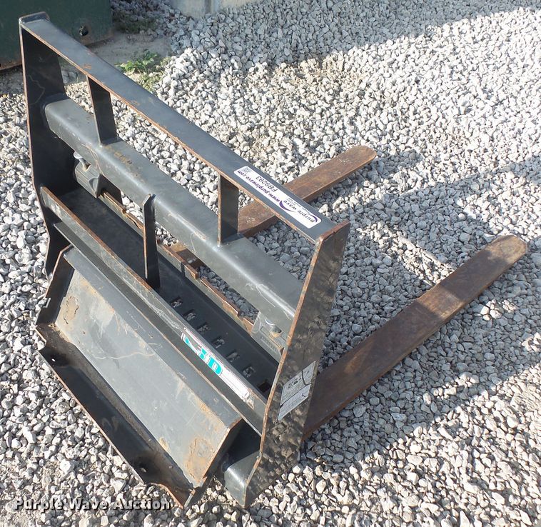 image for item FB9293 Compact utility loader pallet forks