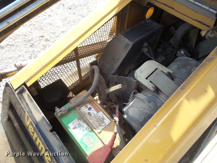 image for item FB9294 2015 Vermeer S725TX compact utility loader
