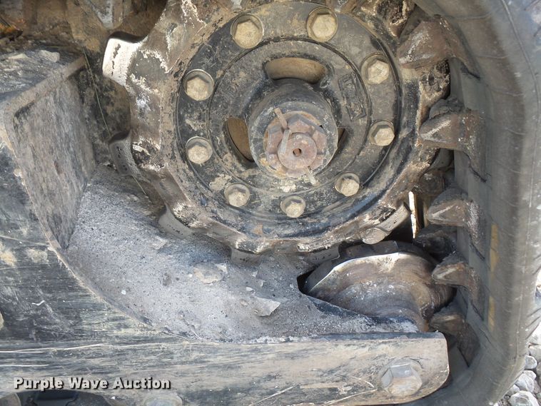 image for item FB9294 2015 Vermeer S725TX compact utility loader