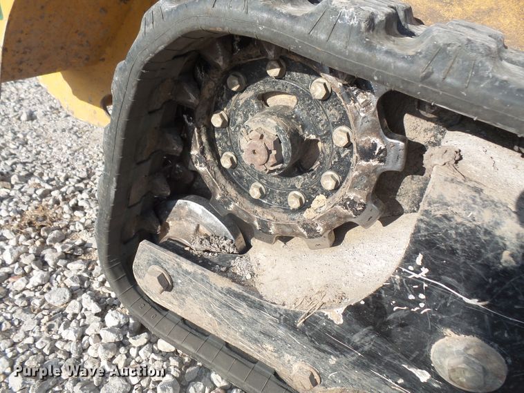 image for item FB9294 2015 Vermeer S725TX compact utility loader