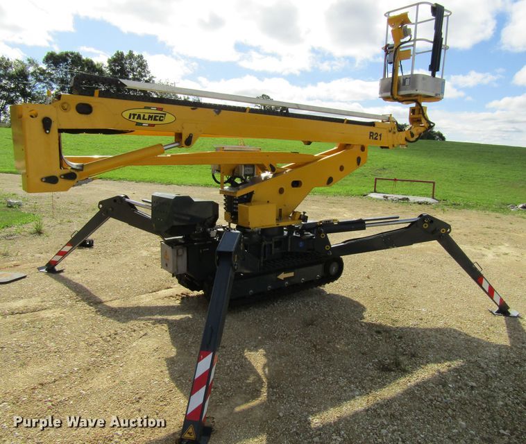 image for item FD9282 2008 Italmec R21 boom lift