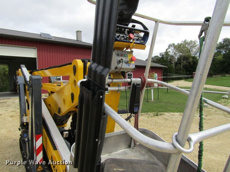 image for item FD9282 2008 Italmec R21 boom lift