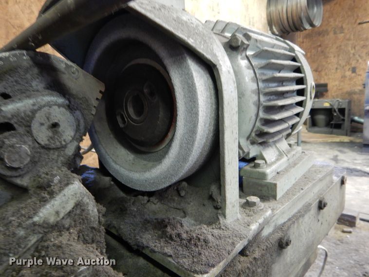 image for item FI9643 Newman G240 single knife grinder chipper knife sharpener