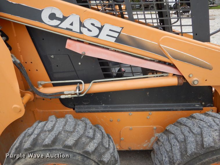 image for item FI9694 2006 Case 440 skid steer