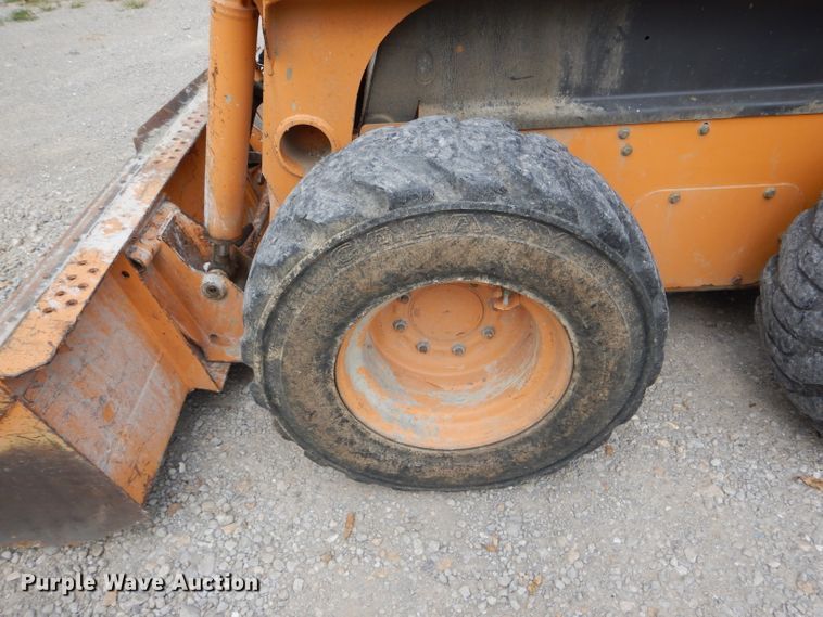 image for item FI9694 2006 Case 440 skid steer