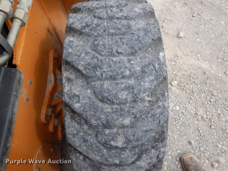 image for item FI9694 2006 Case 440 skid steer