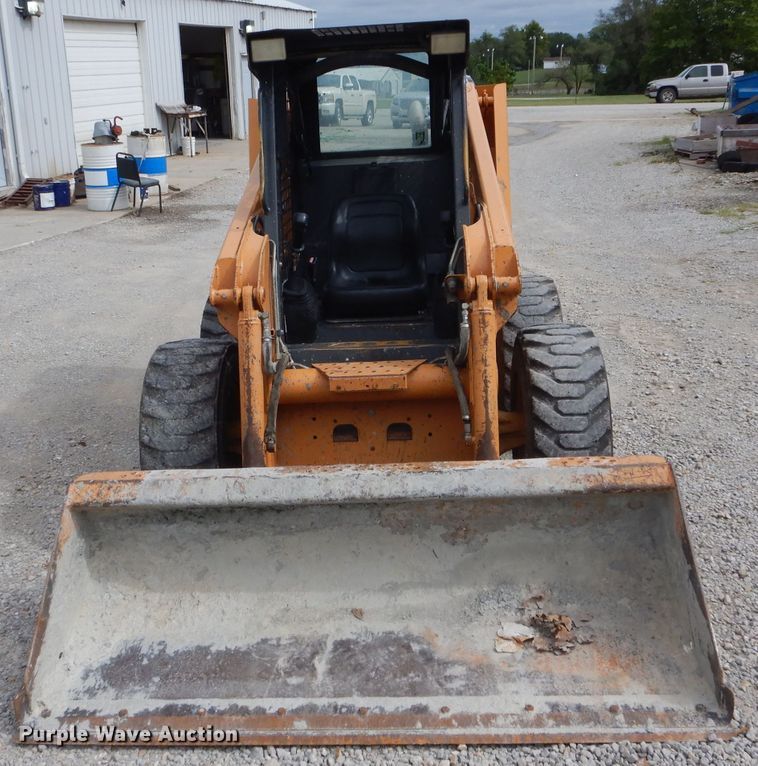 image for item FI9695 2005 Case 430 skid steer