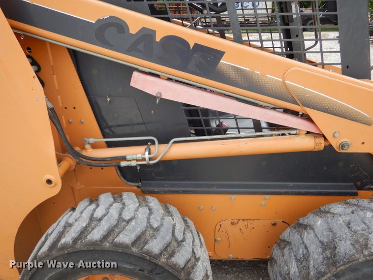 image for item FI9695 2005 Case 430 skid steer