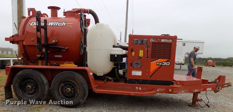 image for item FK9805 2016 Ditch Witch FX30 vacuum excavator