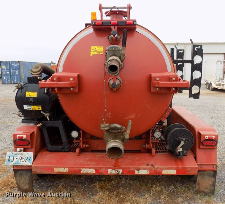 image for item FK9805 2016 Ditch Witch FX30 vacuum excavator