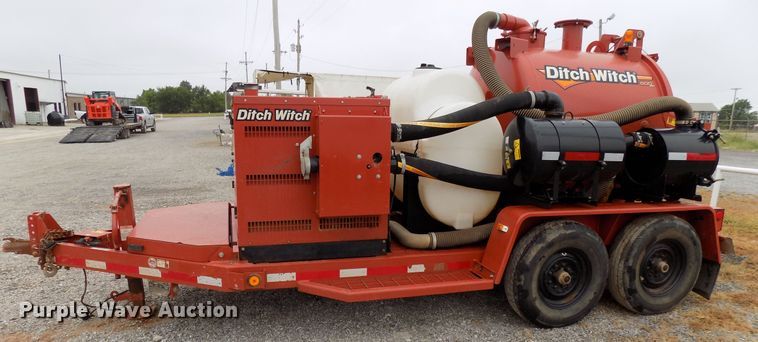 image for item FK9805 2016 Ditch Witch FX30 vacuum excavator