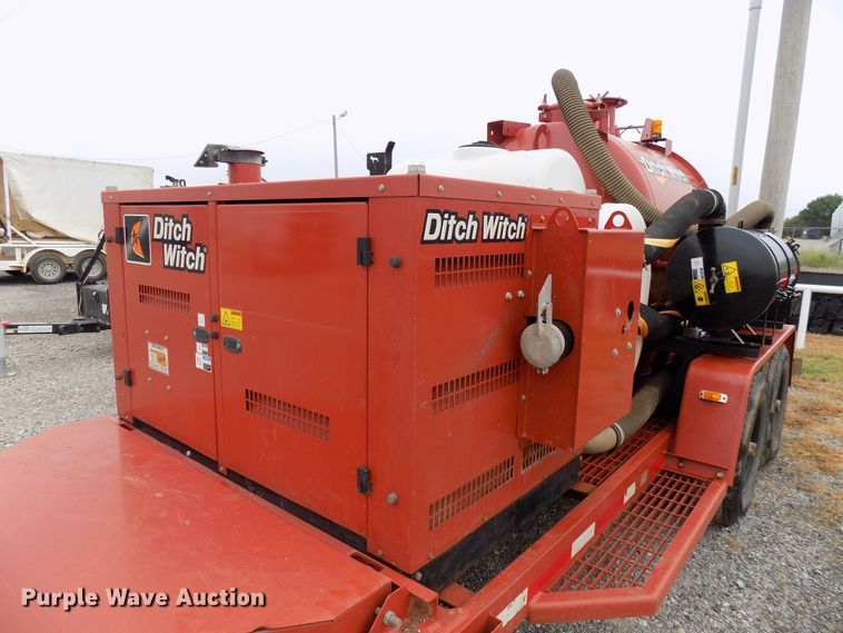 image for item FK9805 2016 Ditch Witch FX30 vacuum excavator