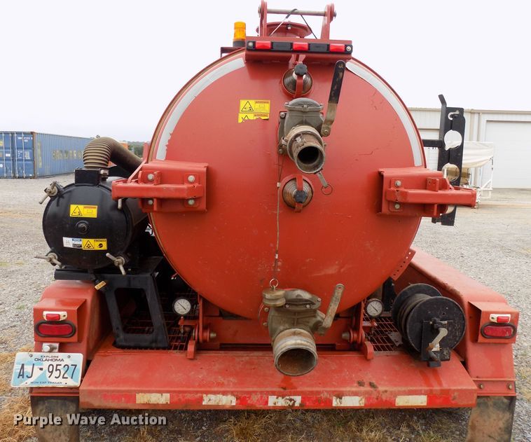 image for item FK9805 2016 Ditch Witch FX30 vacuum excavator