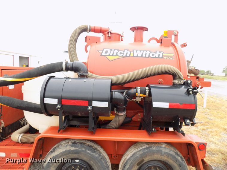 image for item FK9805 2016 Ditch Witch FX30 vacuum excavator