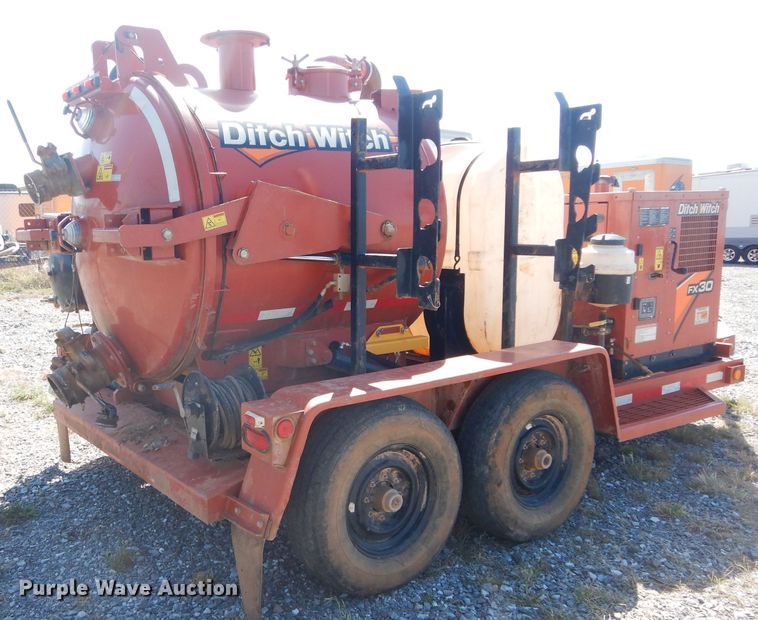 image for item FK9815 2017 Ditch Witch FX30 vacuum excavator