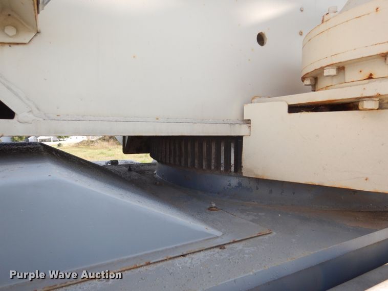 image for item FU9508 Lorain LRT230E crane