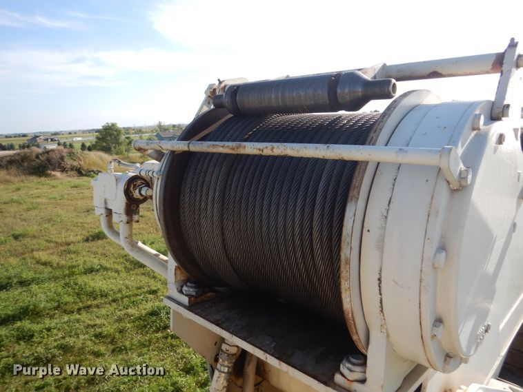 image for item FU9508 Lorain LRT230E crane