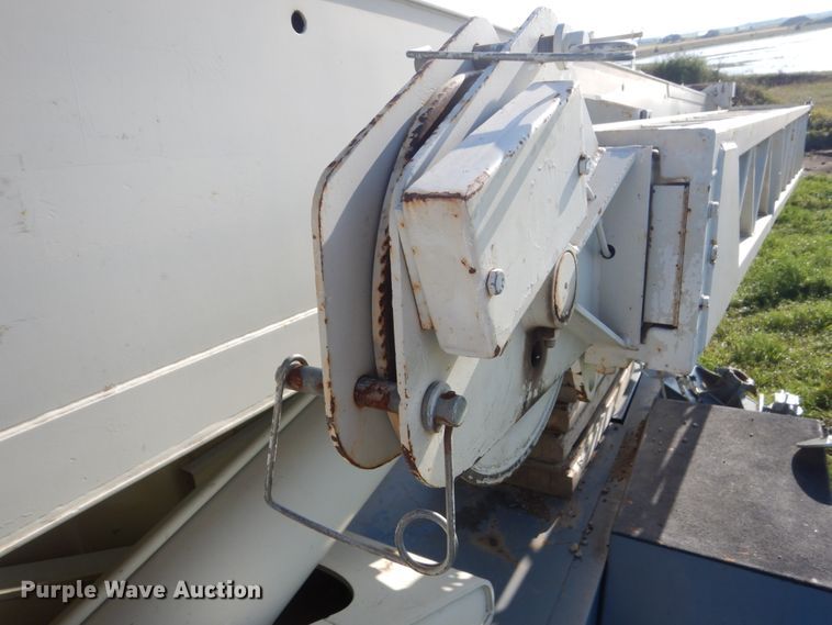 image for item FU9508 Lorain LRT230E crane