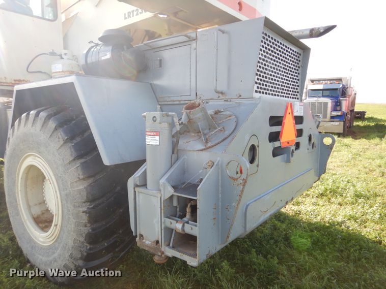 image for item FU9508 Lorain LRT230E crane