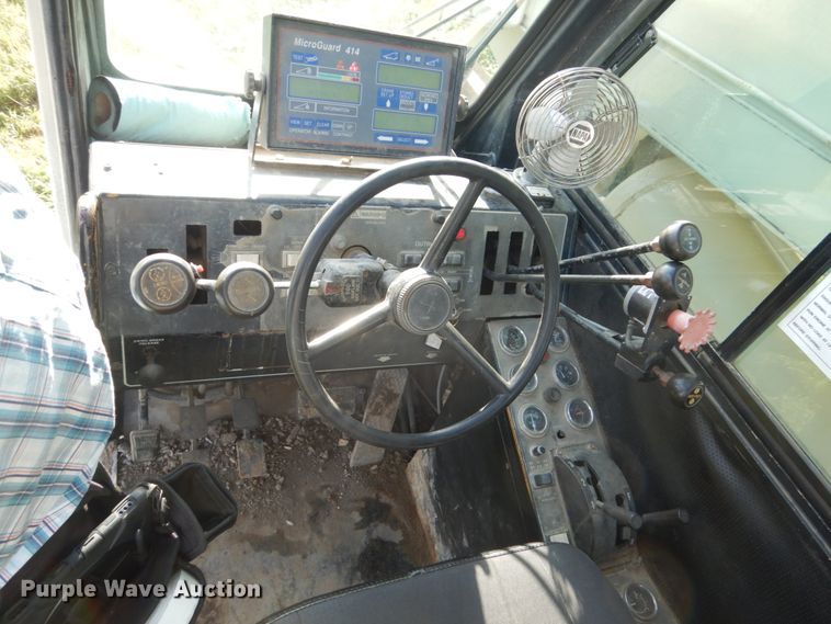 image for item FU9508 Lorain LRT230E crane