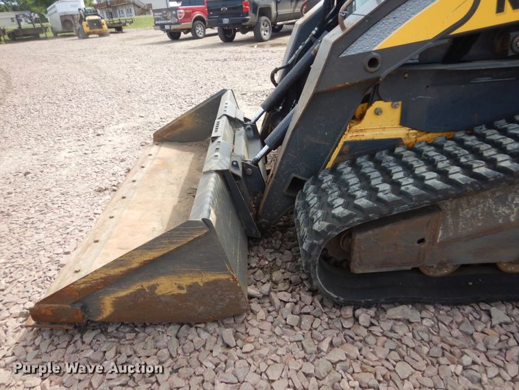 image for item FU9511 2007 New Holland C185 skid steer
