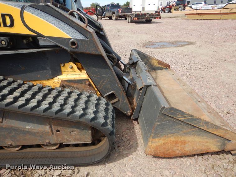 image for item FU9511 2007 New Holland C185 skid steer