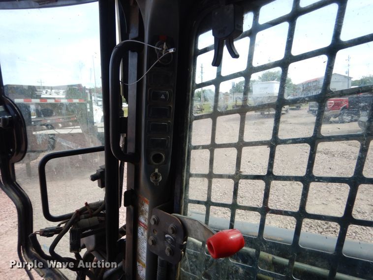 image for item FU9511 2007 New Holland C185 skid steer