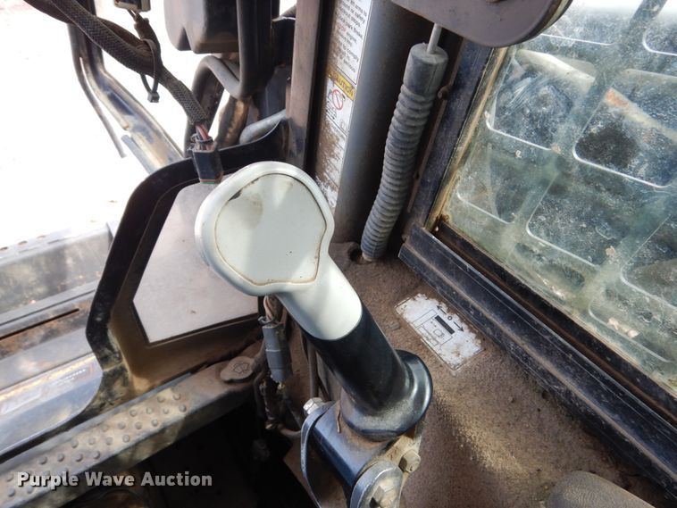 image for item FU9511 2007 New Holland C185 skid steer