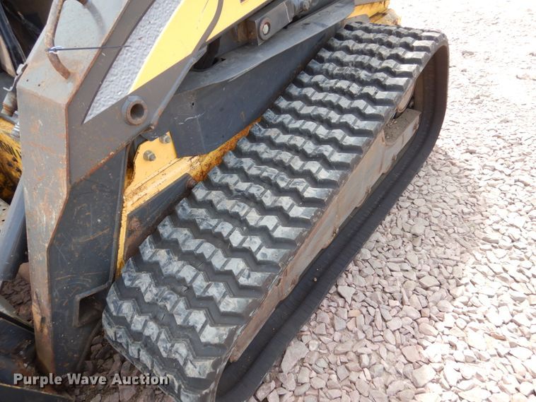 image for item FU9511 2007 New Holland C185 skid steer