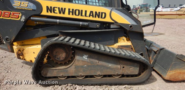 image for item FU9511 2007 New Holland C185 skid steer