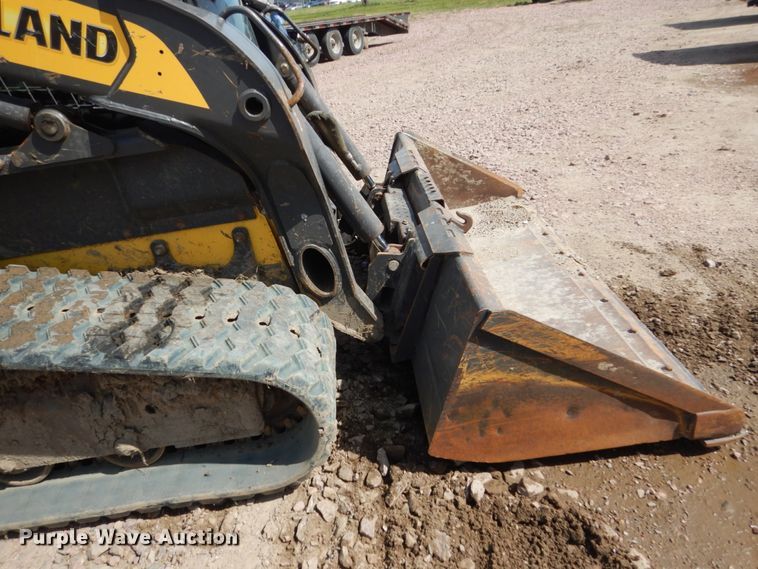 image for item FU9512 2011 New Holland C236 skid steer