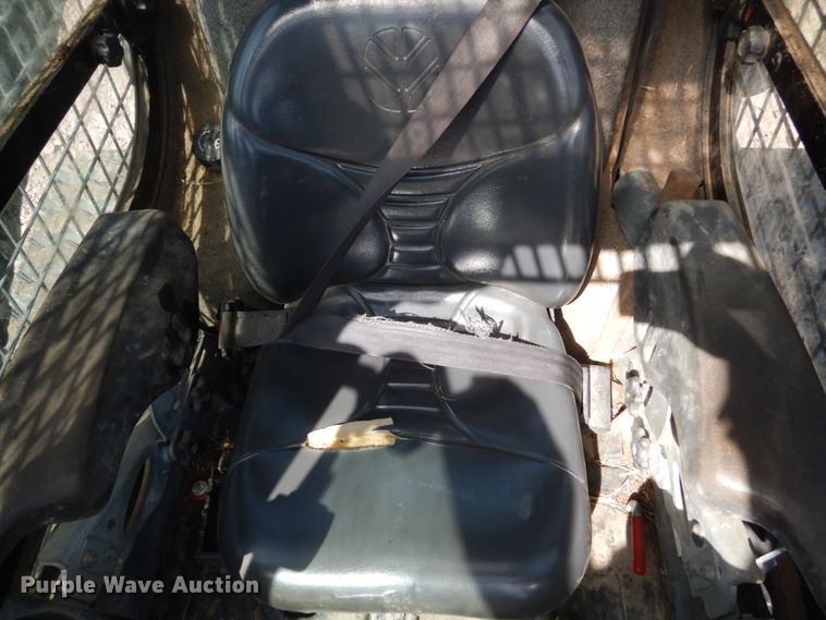 image for item FU9512 2011 New Holland C236 skid steer