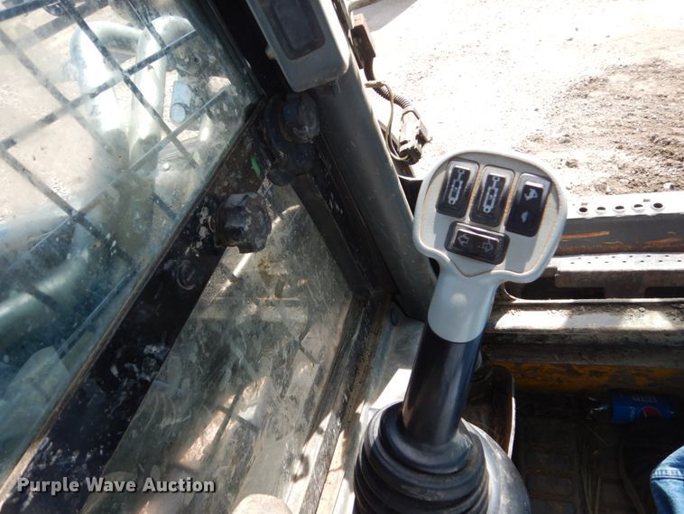 image for item FU9512 2011 New Holland C236 skid steer