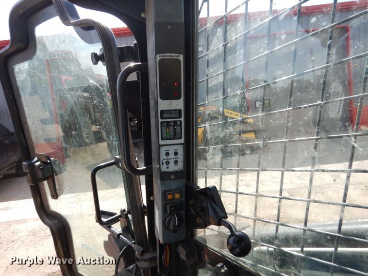 image for item FU9512 2011 New Holland C236 skid steer