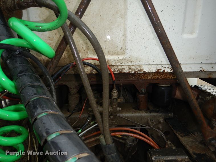 image for item FU9530 2006 Sterling L-Line semi truck