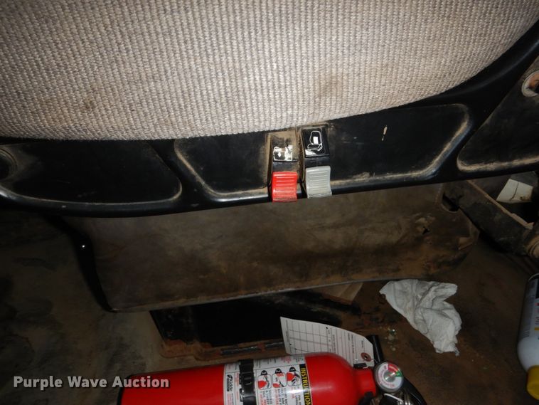 image for item FU9530 2006 Sterling L-Line semi truck