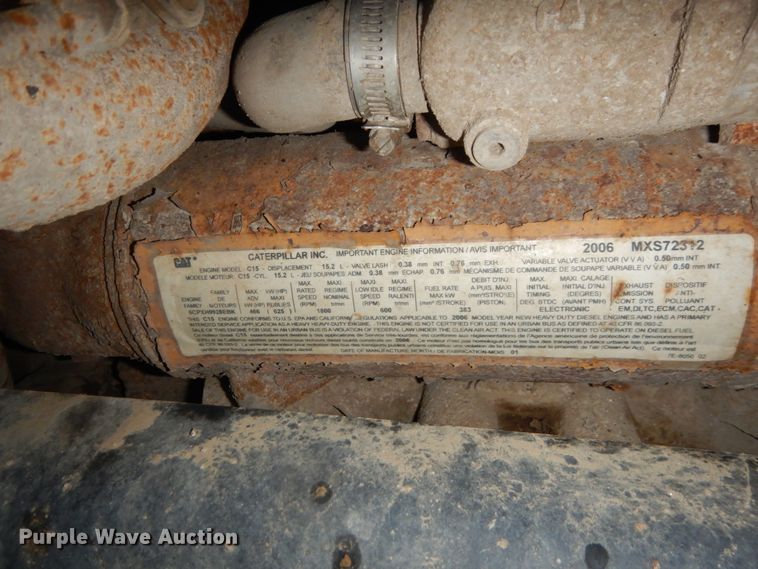 image for item FU9530 2006 Sterling L-Line semi truck