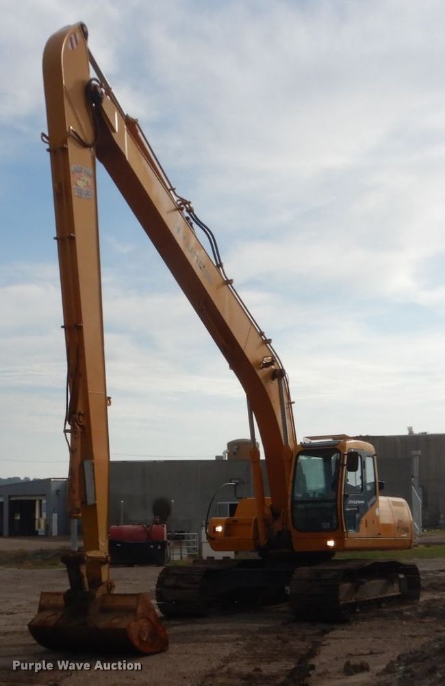 image for item FU9550 1998 Hyundai Robex 210LC-3 long reach excavator