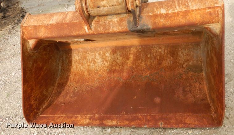 image for item FU9550 1998 Hyundai Robex 210LC-3 long reach excavator