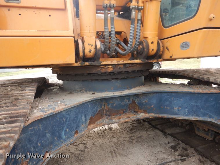 image for item FU9550 1998 Hyundai Robex 210LC-3 long reach excavator