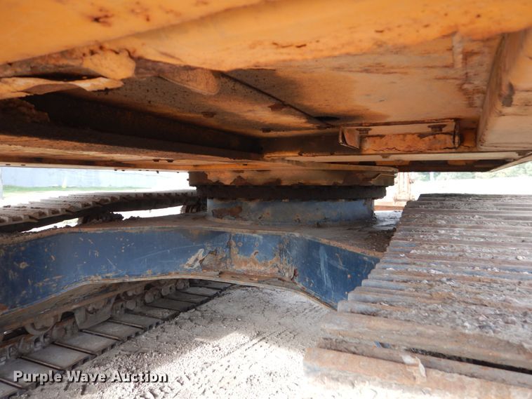 image for item FU9550 1998 Hyundai Robex 210LC-3 long reach excavator